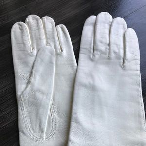 White leather wedding gloves, vintage, size 7
